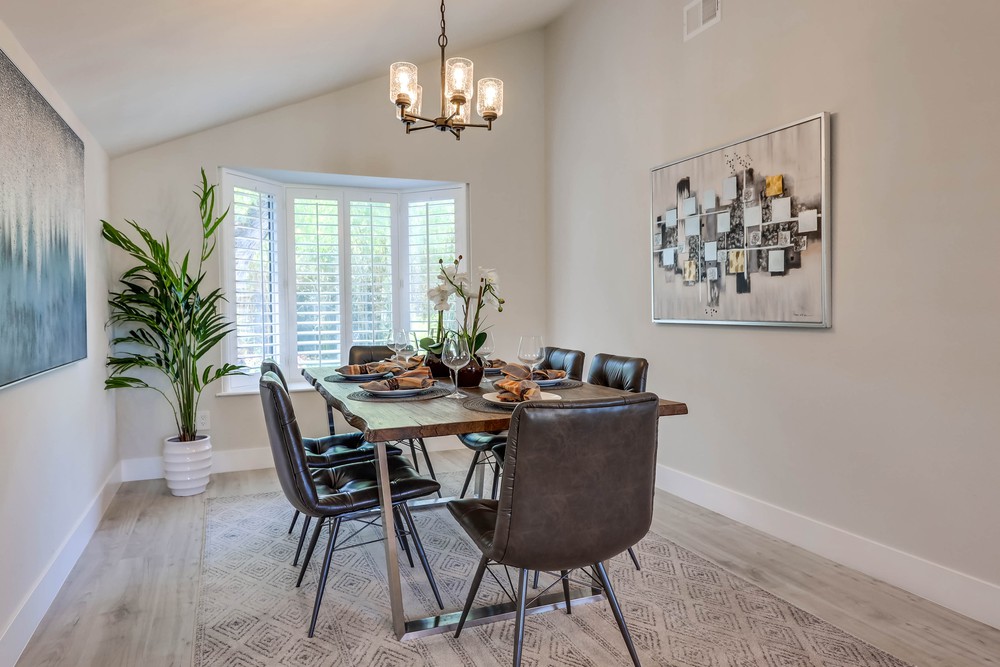 Virtual tour photo 13 of 63 for 7555 Lake Ree Ave