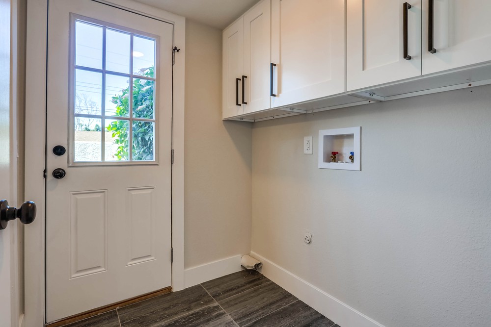 Virtual tour photo 32 of 63 for 7555 Lake Ree Ave