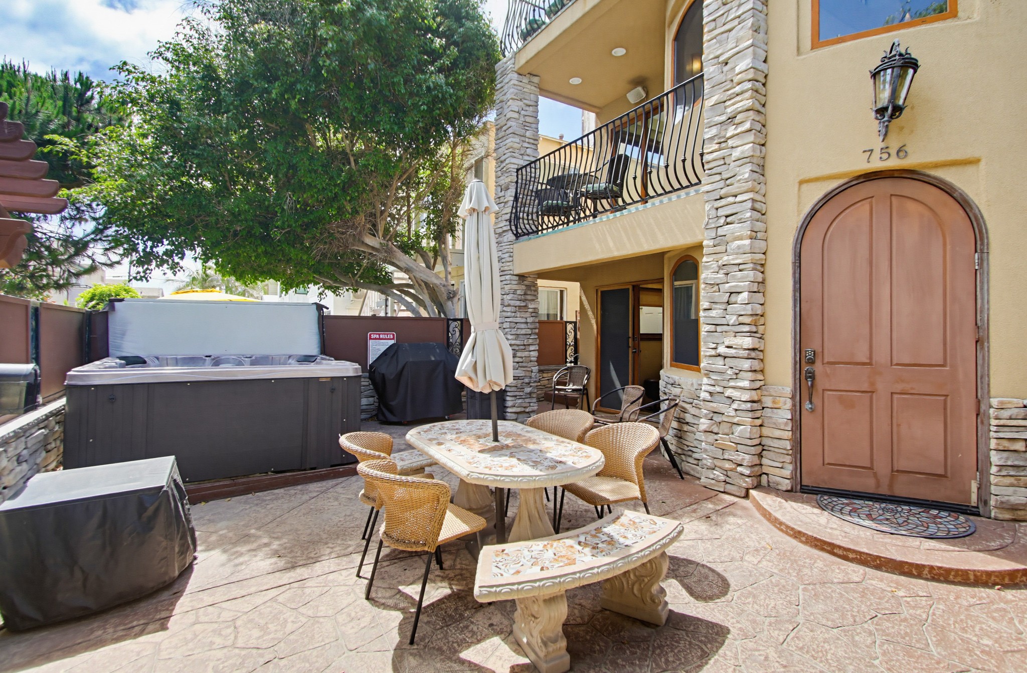 Virtual tour photo 5 of 106 for 756 Jamaica Ct