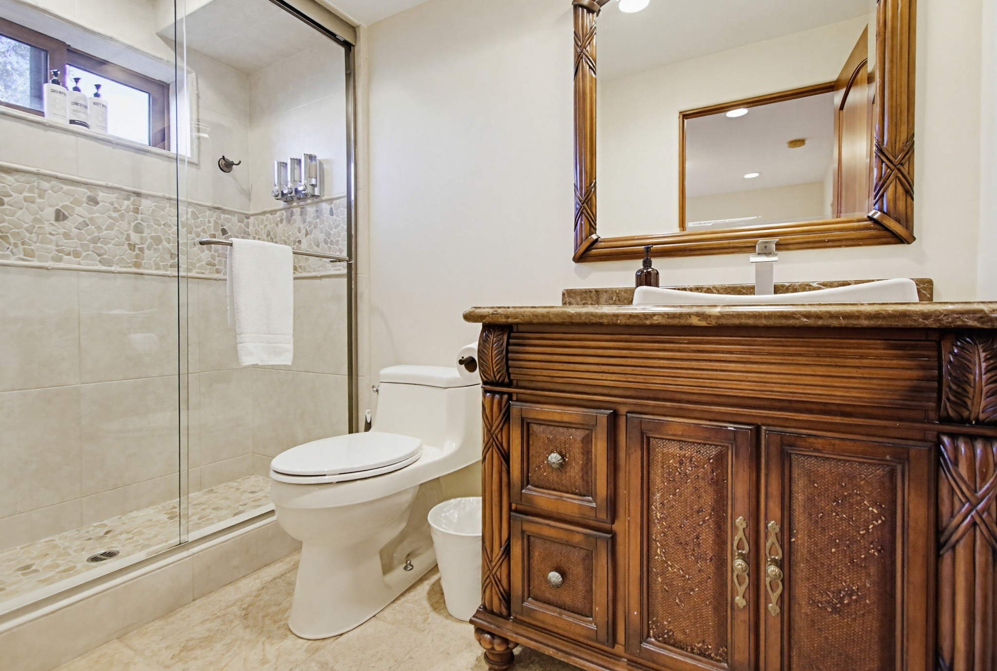 Virtual tour photo 20 of 106 for 756 Jamaica Ct