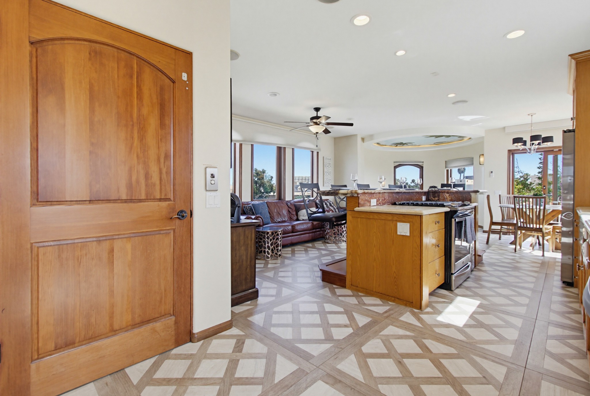 Virtual tour photo 33 of 106 for 756 Jamaica Ct