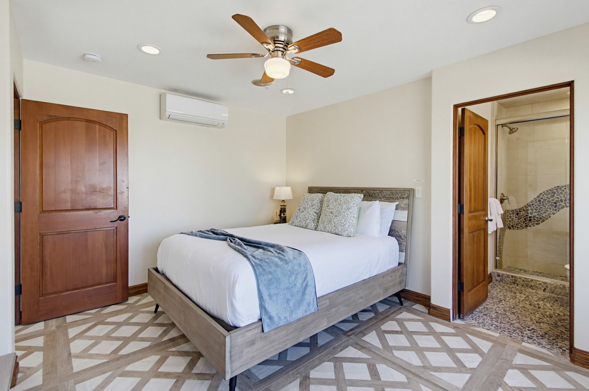 Virtual tour photo 57 of 106 for 756 Jamaica Ct