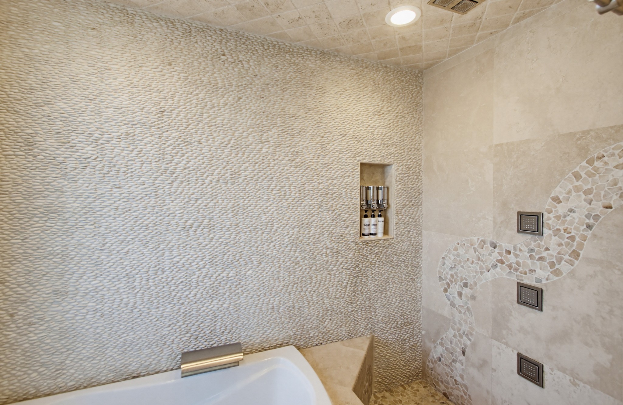 Virtual tour photo 77 of 106 for 756 Jamaica Ct