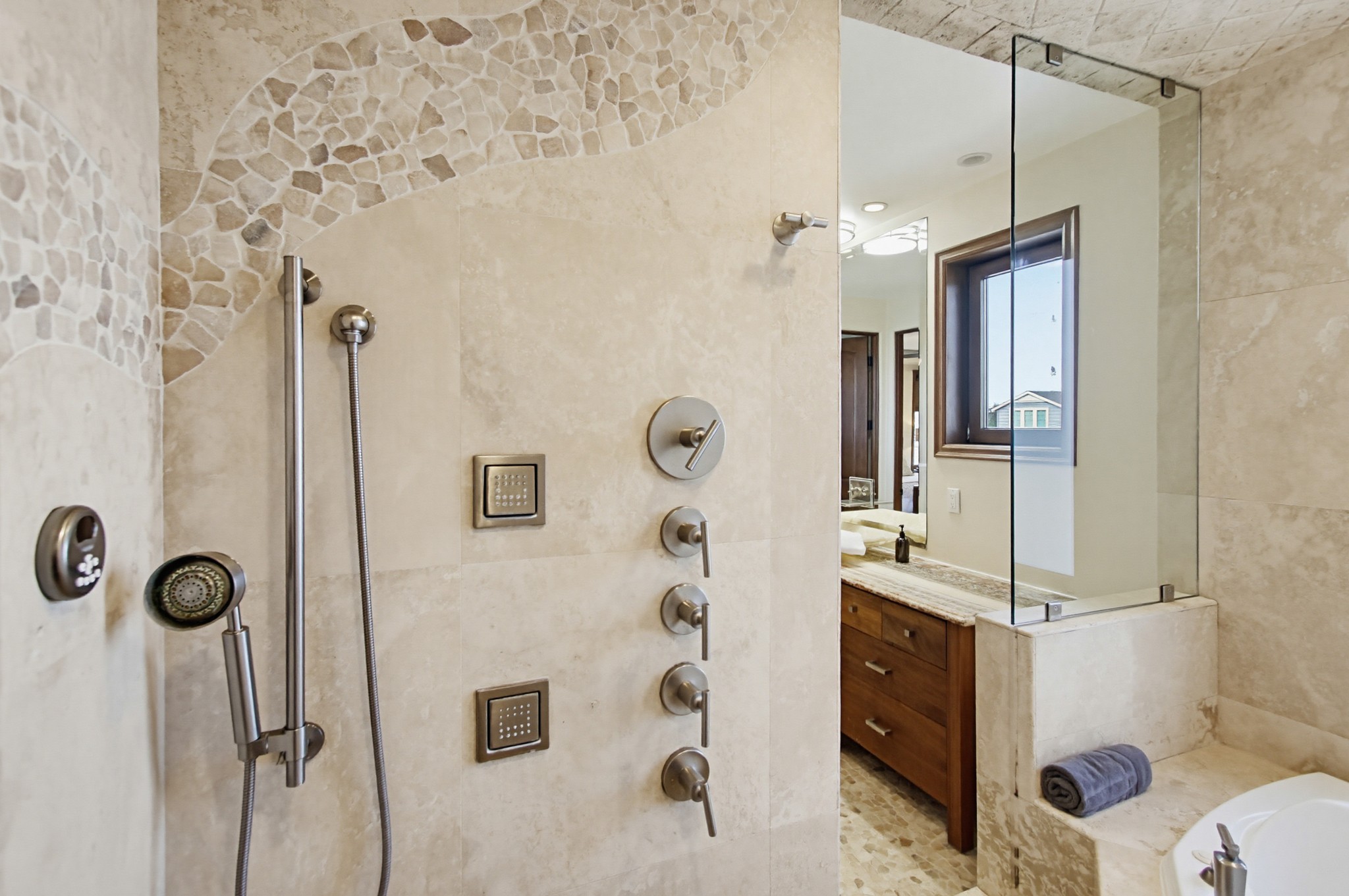 Virtual tour photo 78 of 106 for 756 Jamaica Ct