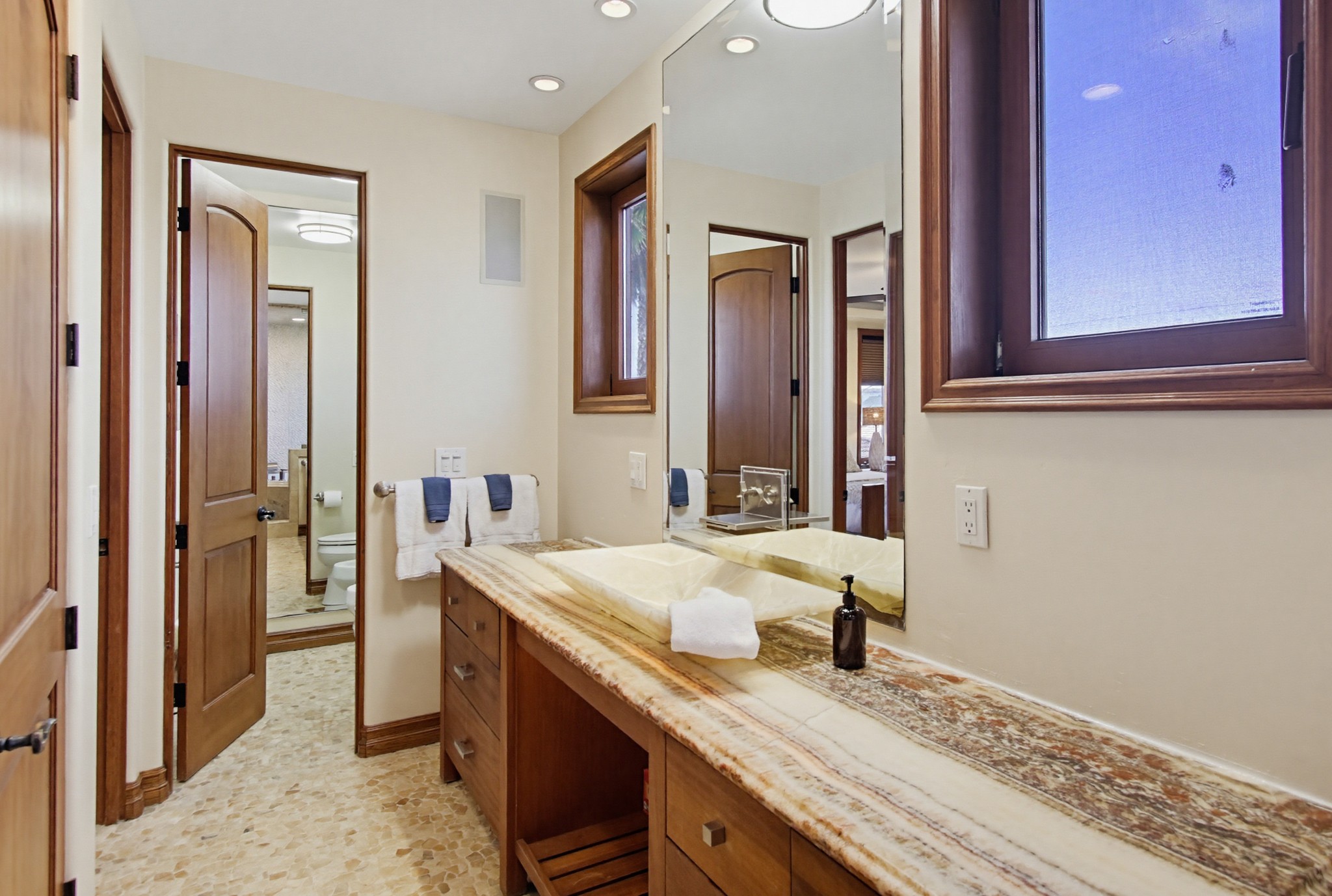 Virtual tour photo 80 of 106 for 756 Jamaica Ct