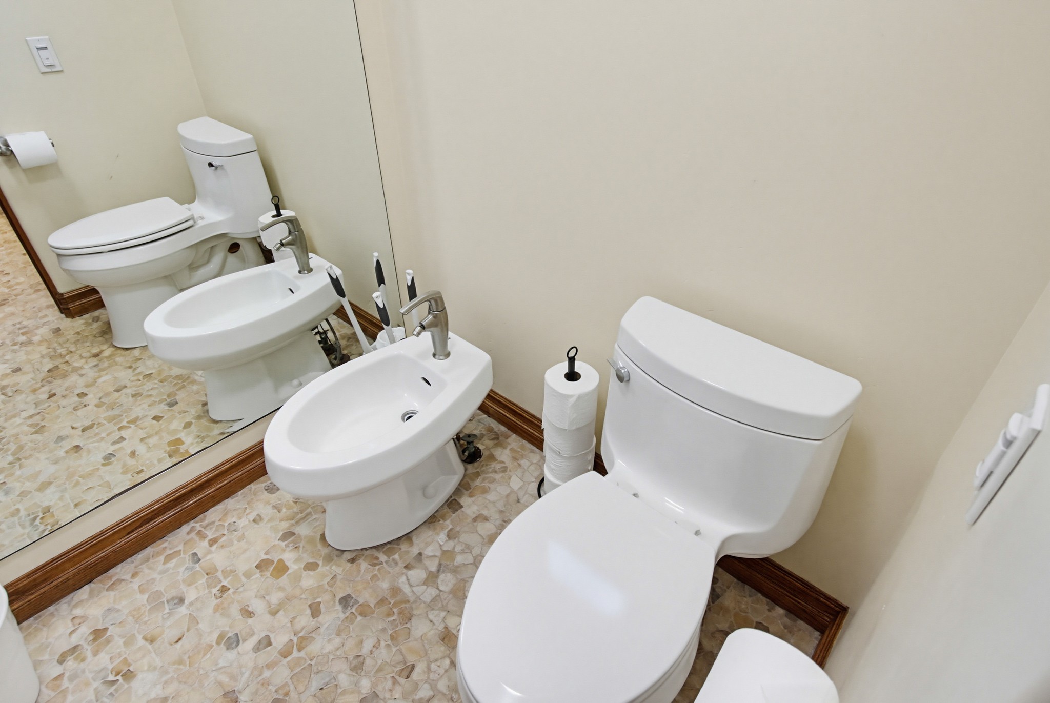 Virtual tour photo 81 of 106 for 756 Jamaica Ct