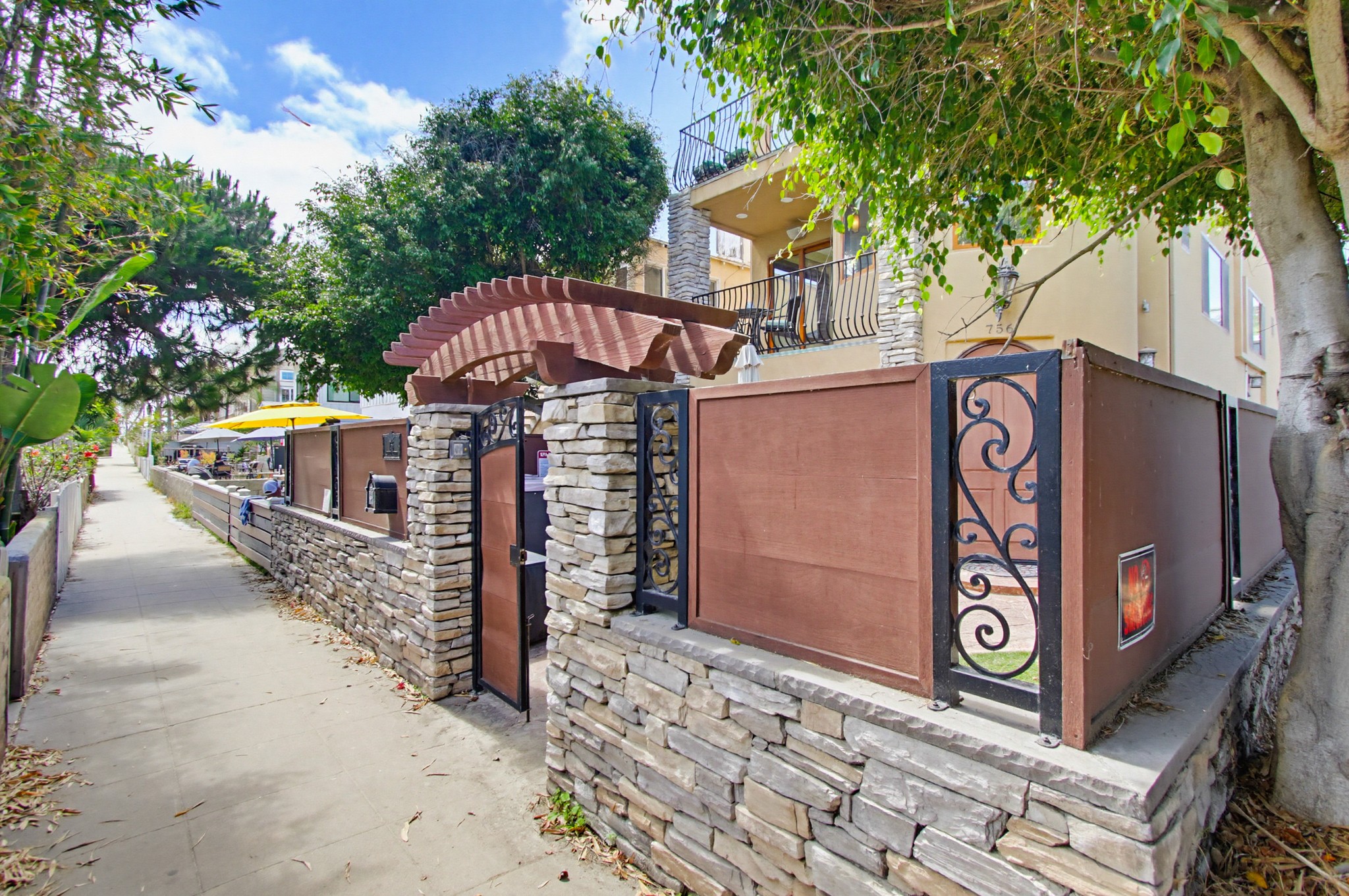 Virtual tour photo 88 of 106 for 756 Jamaica Ct
