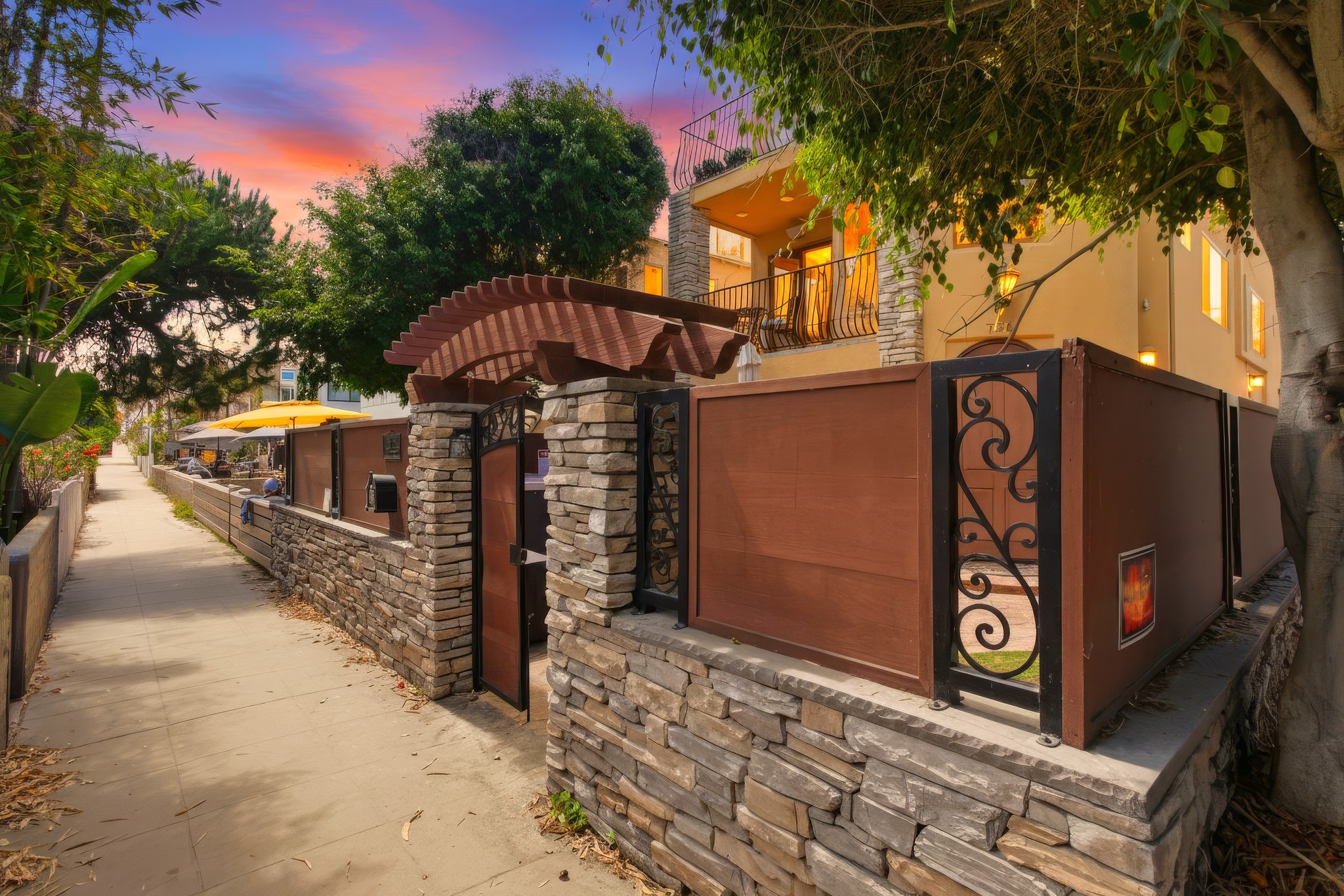 Virtual tour photo 89 of 106 for 756 Jamaica Ct