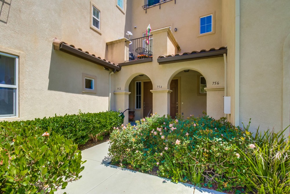 Virtual tour photo 3 of 37 for 756 Portside Pl