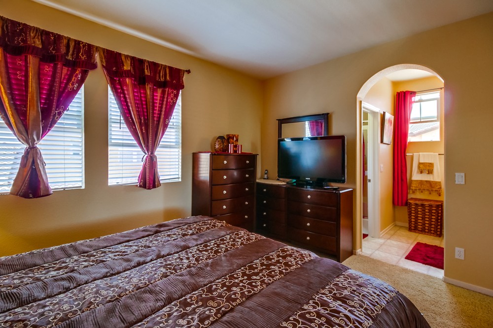 Virtual tour photo 24 of 37 for 756 Portside Pl