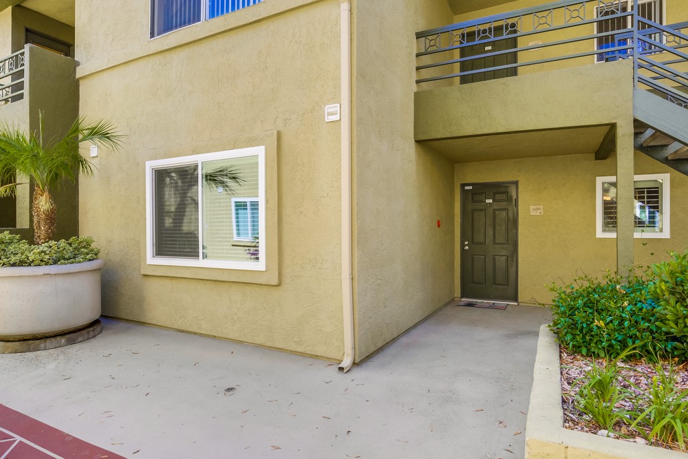 Virtual tour photo 3 of 36 for 7565 Charmant Dr #609