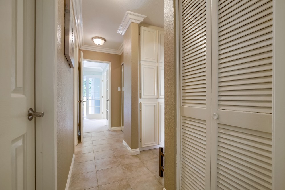 Virtual tour photo 21 of 36 for 7565 Charmant Dr #609