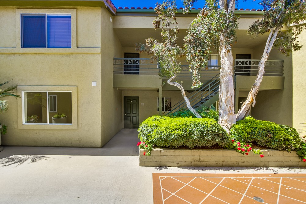 Virtual tour photo 1 of 35 for 7565 Charmant Drive #309
