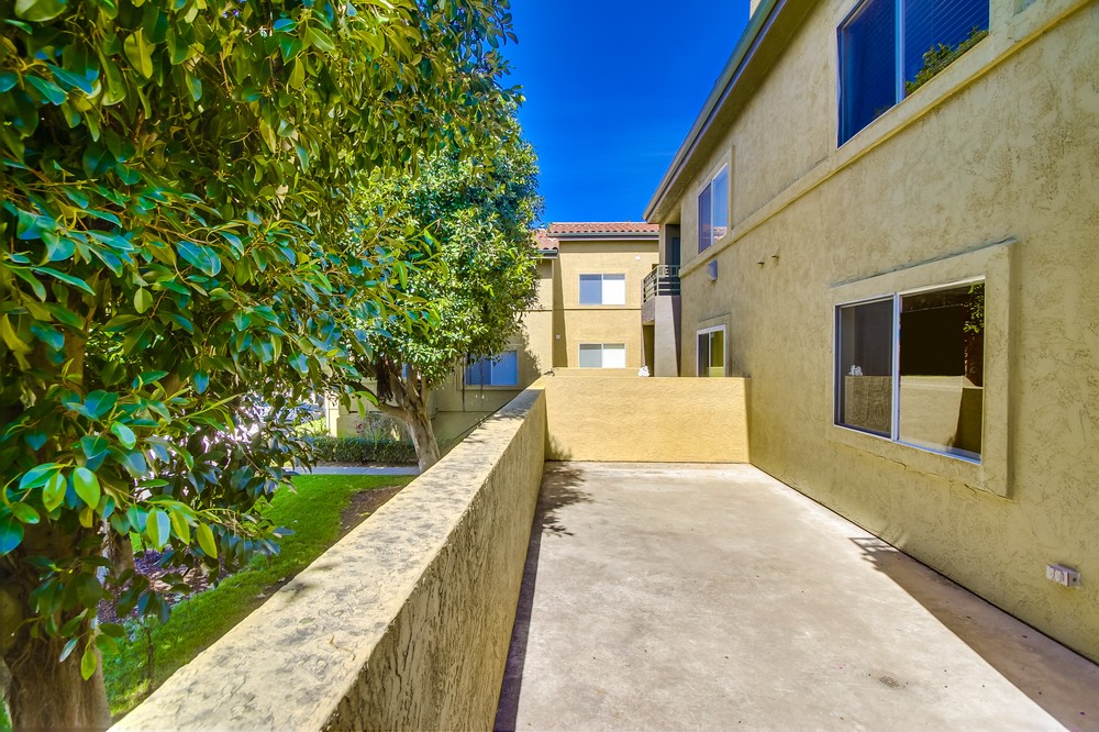 Virtual tour photo 23 of 35 for 7565 Charmant Drive #309