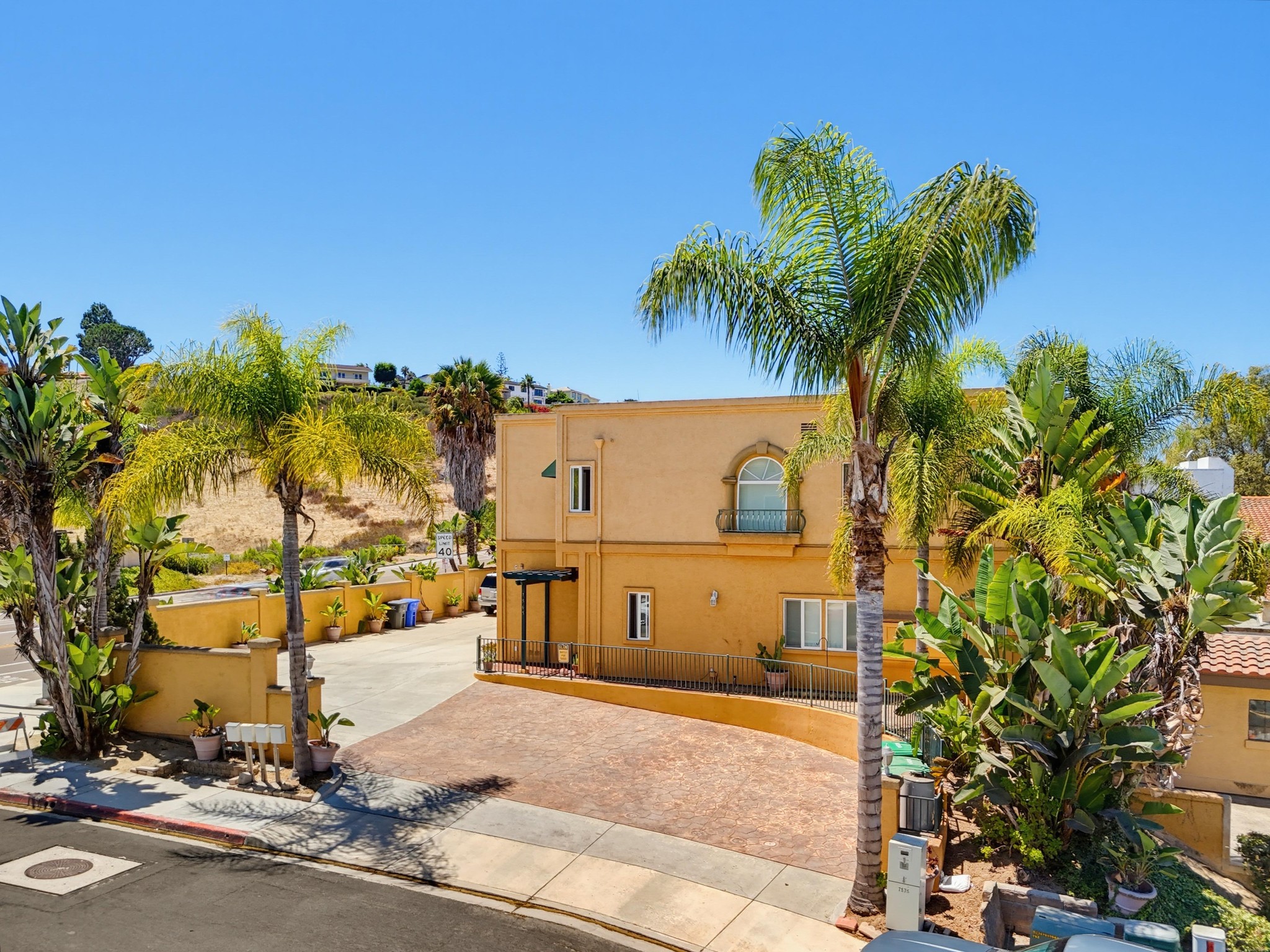 Virtual tour photo 6 of 85 for 7565 Romeria St
