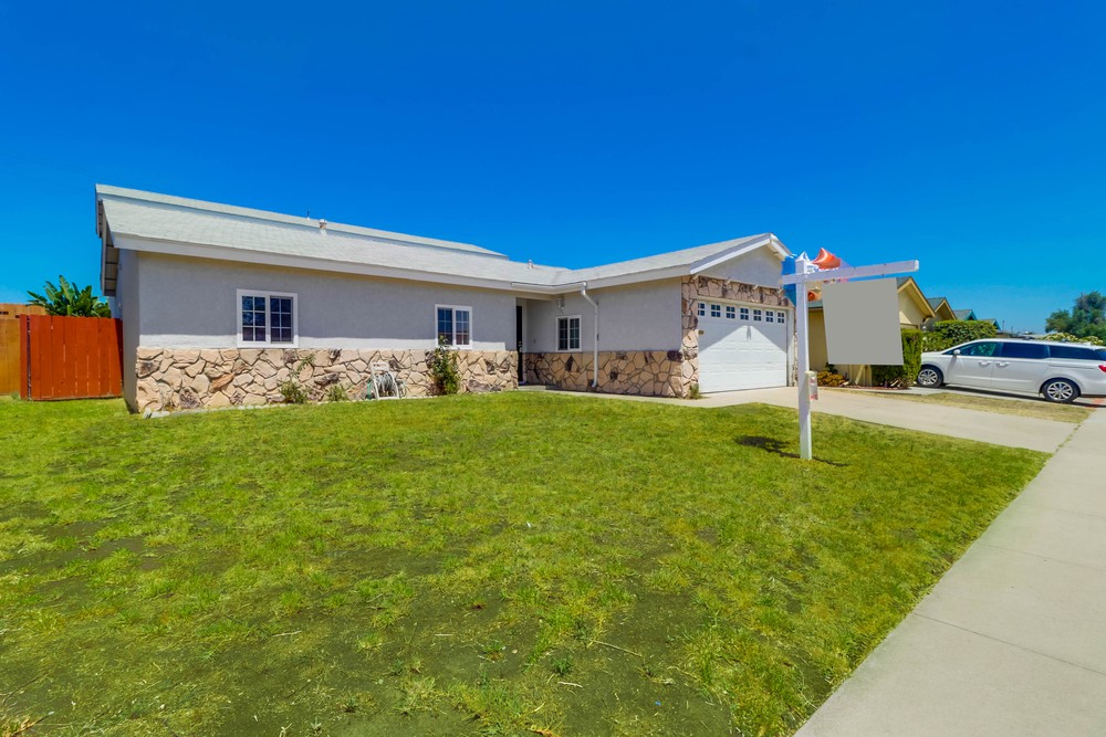 Virtual tour photo 3 of 47 for 7566 Prairie Mound Way
