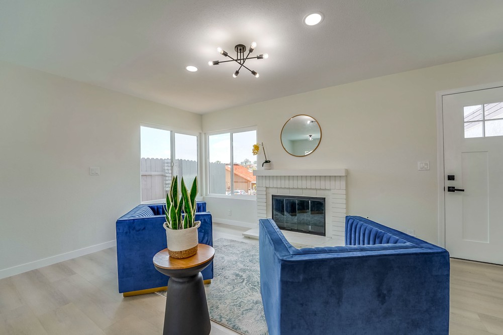 Virtual tour photo 6 of 68 for 7573 Gayneswood Way