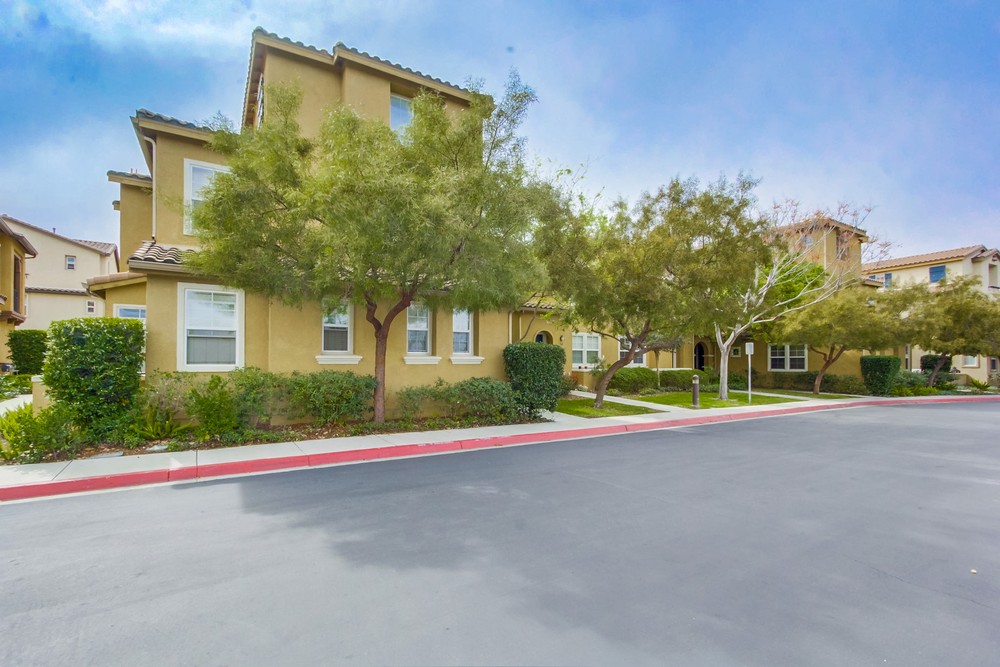 Virtual tour photo 3 of 33 for 758 Castaway Cove
