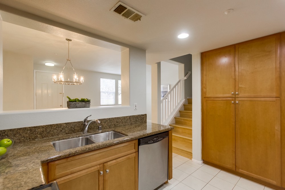 Virtual tour photo 16 of 33 for 758 Castaway Cove