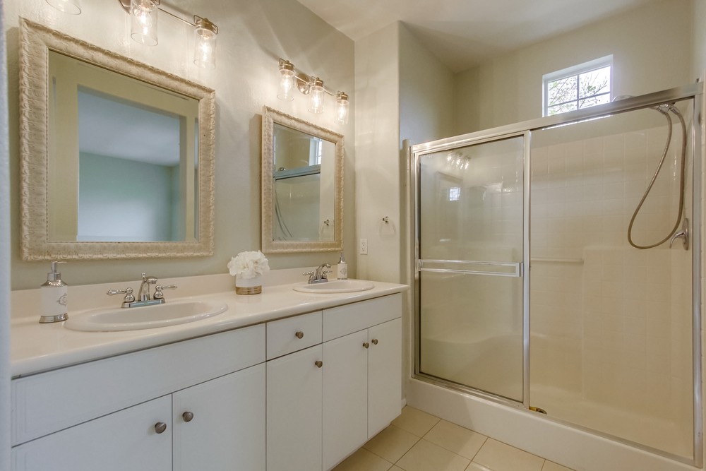 Virtual tour photo 24 of 33 for 758 Castaway Cove
