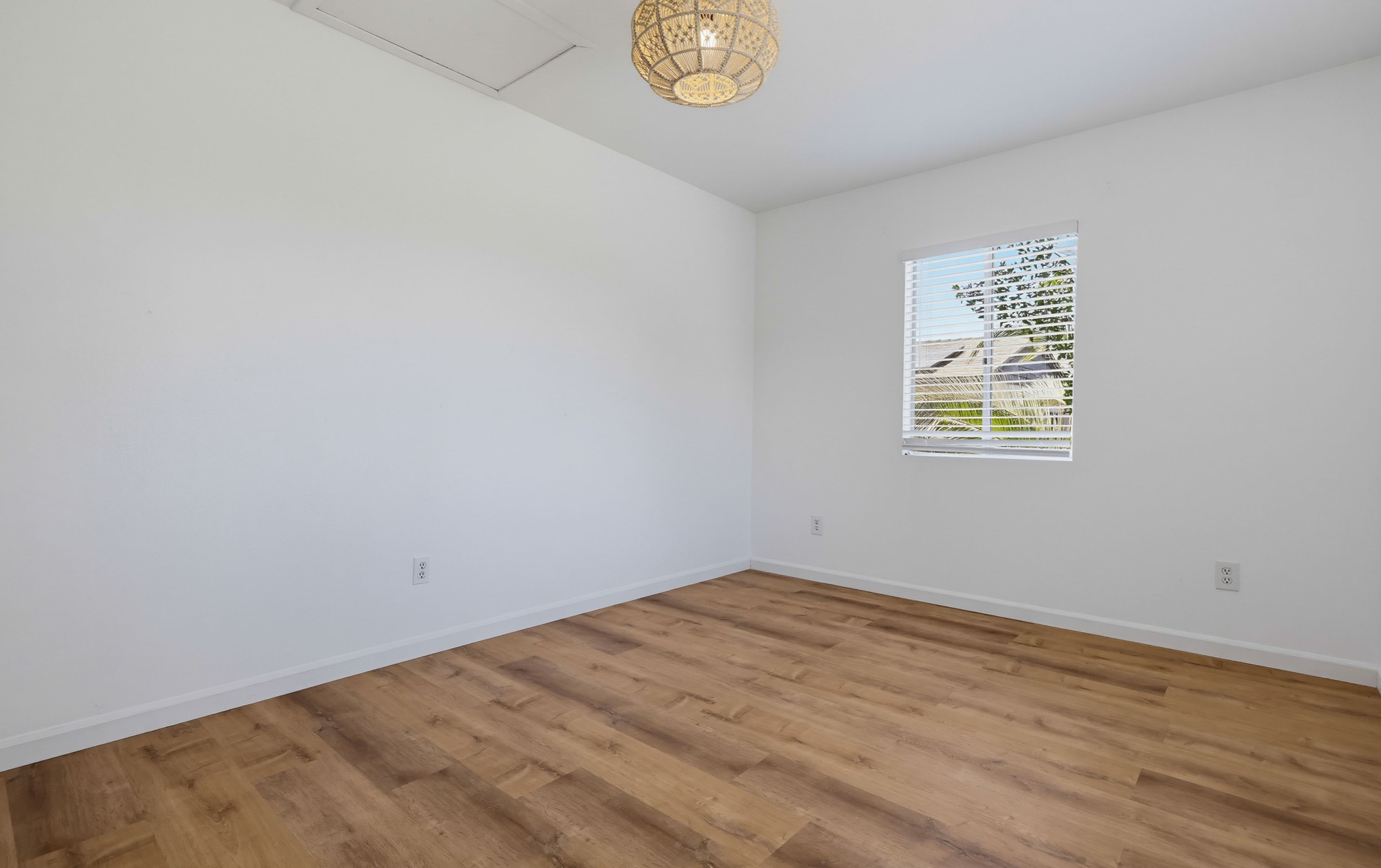 Virtual tour photo 27 of 43 for 7580 Saranac Ave