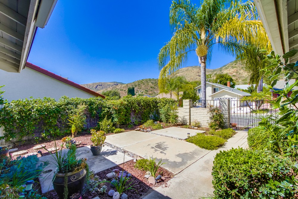 Virtual tour photo 12 of 58 for 7594 Volclay Dr