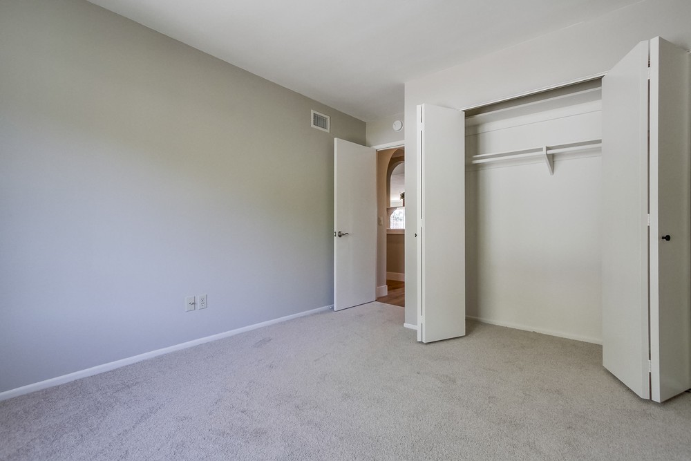 Virtual tour photo 50 of 58 for 7594 Volclay Dr