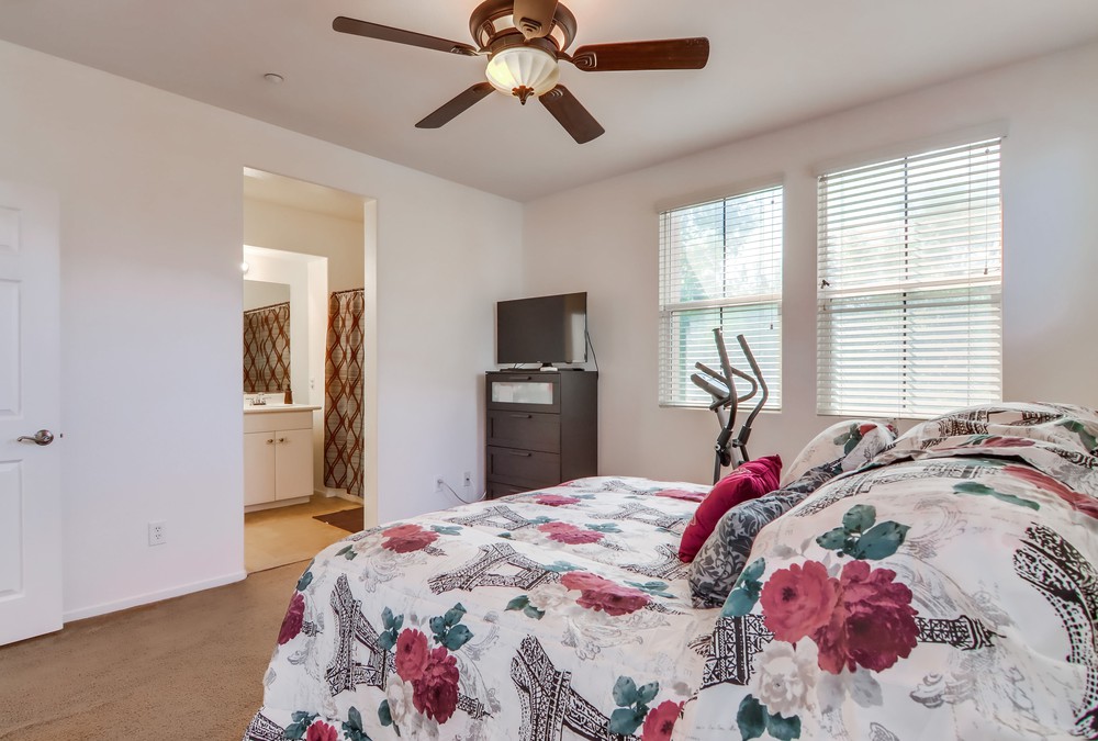 Virtual tour photo 32 of 44 for 760 Anchor Cove