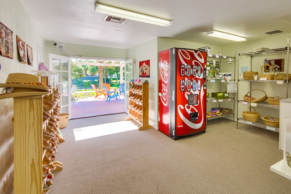 Virtual tour photo 54 of 103 for 76000 Frank Sinatra Drive