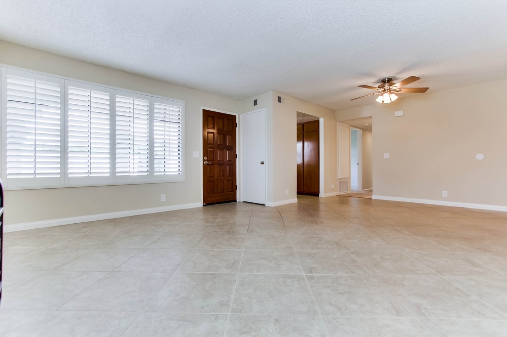 Virtual tour photo 8 of 29 for 7604 Palmilla Drive #33