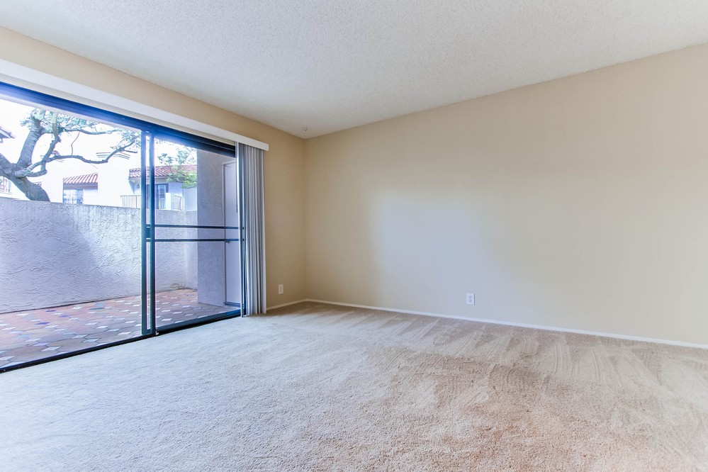 Virtual tour photo 13 of 29 for 7604 Palmilla Drive #33