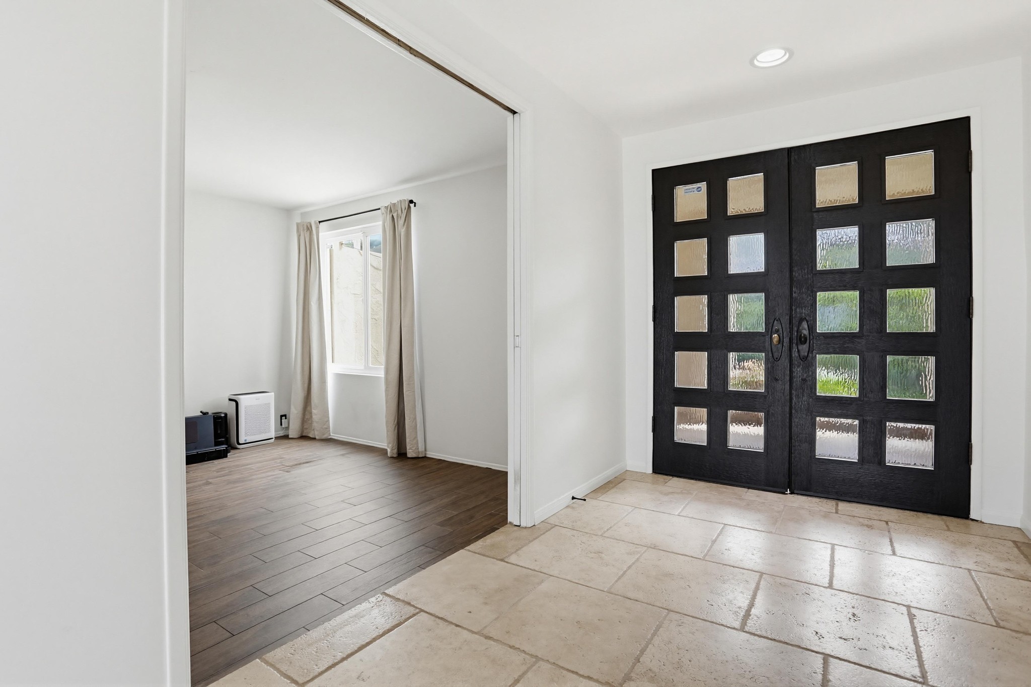 Virtual tour photo 8 of 51 for 7605 Caminito Avola
