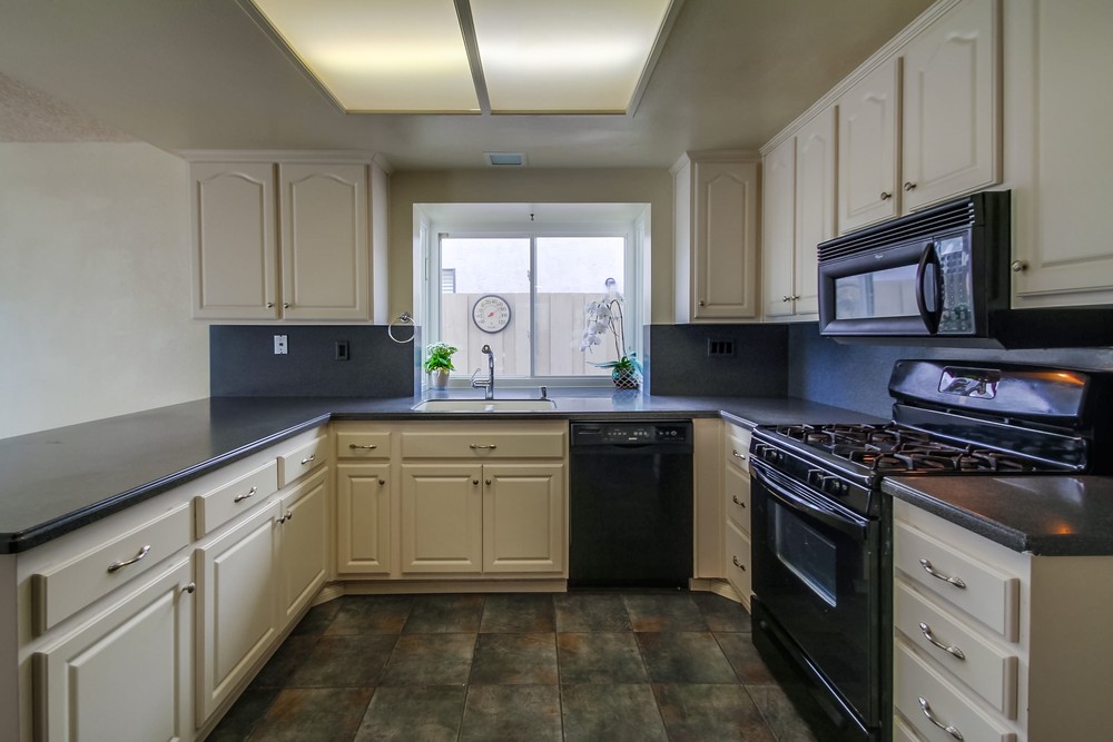 Virtual tour photo 14 of 49 for 7611 Flower Meadow Dr