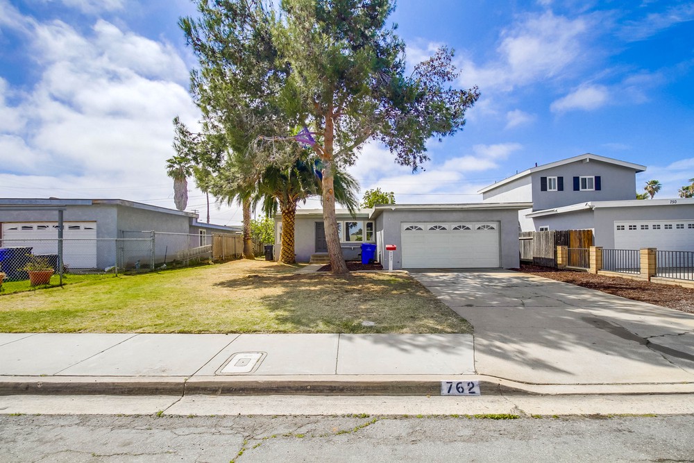 Virtual tour photo 1 of 42 for 762 16th St