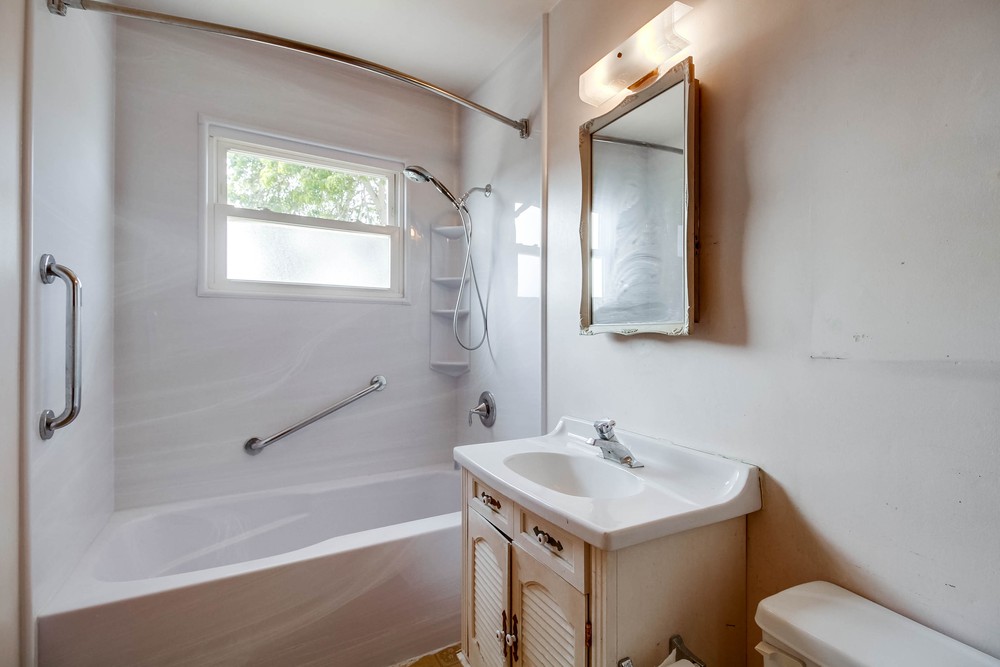 Virtual tour photo 32 of 42 for 762 16th St