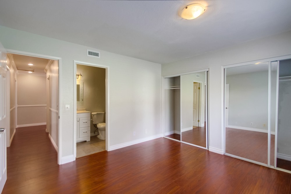 Virtual tour photo 24 of 49 for 7626 Flanders Dr