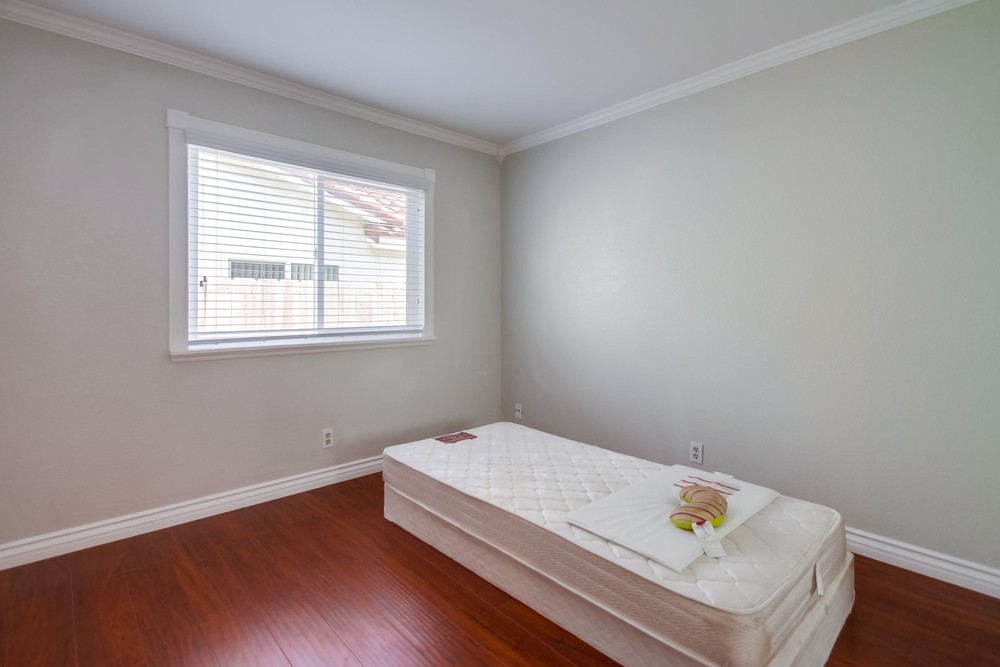 Virtual tour photo 27 of 49 for 7626 Flanders Dr