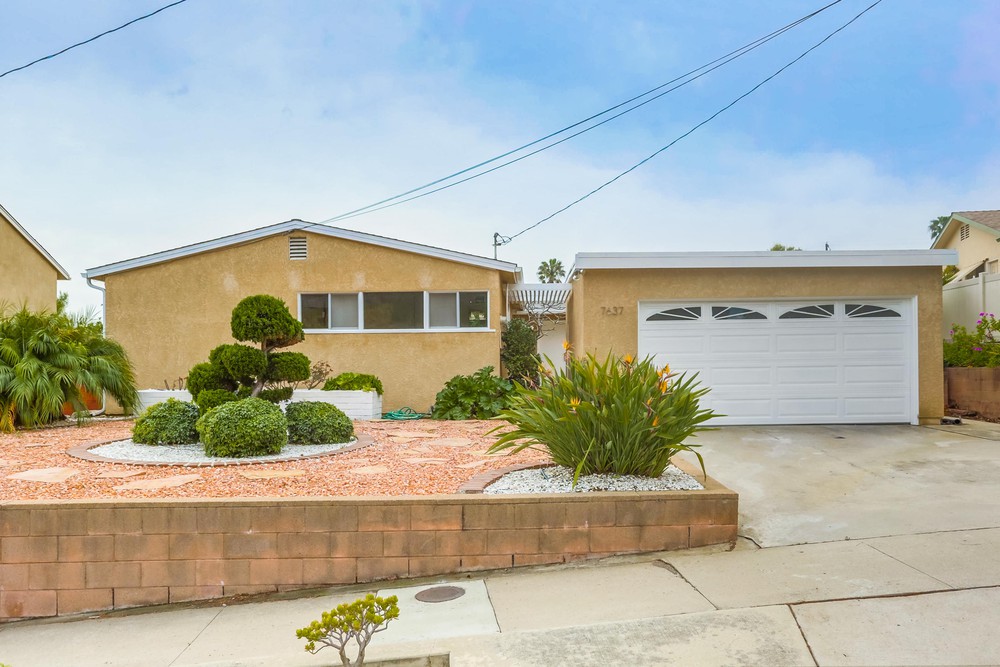 Virtual tour photo 3 of 49 for 7637 Seagull Ct