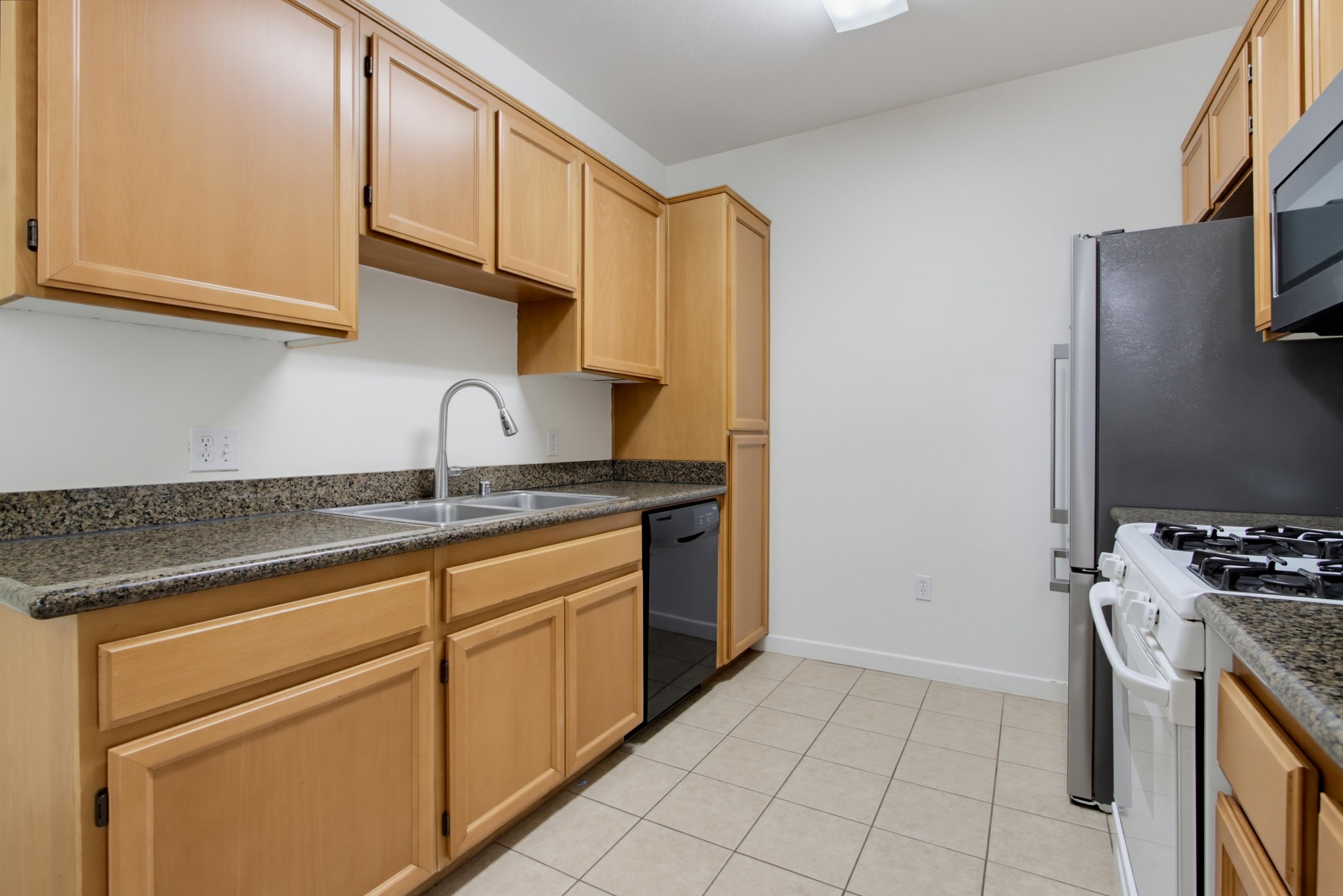 Virtual tour photo 13 of 45 for 7647 Mission Gorge Rd Unit 19
