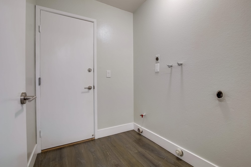 Virtual tour photo 33 of 39 for 7655 Windsong Rd