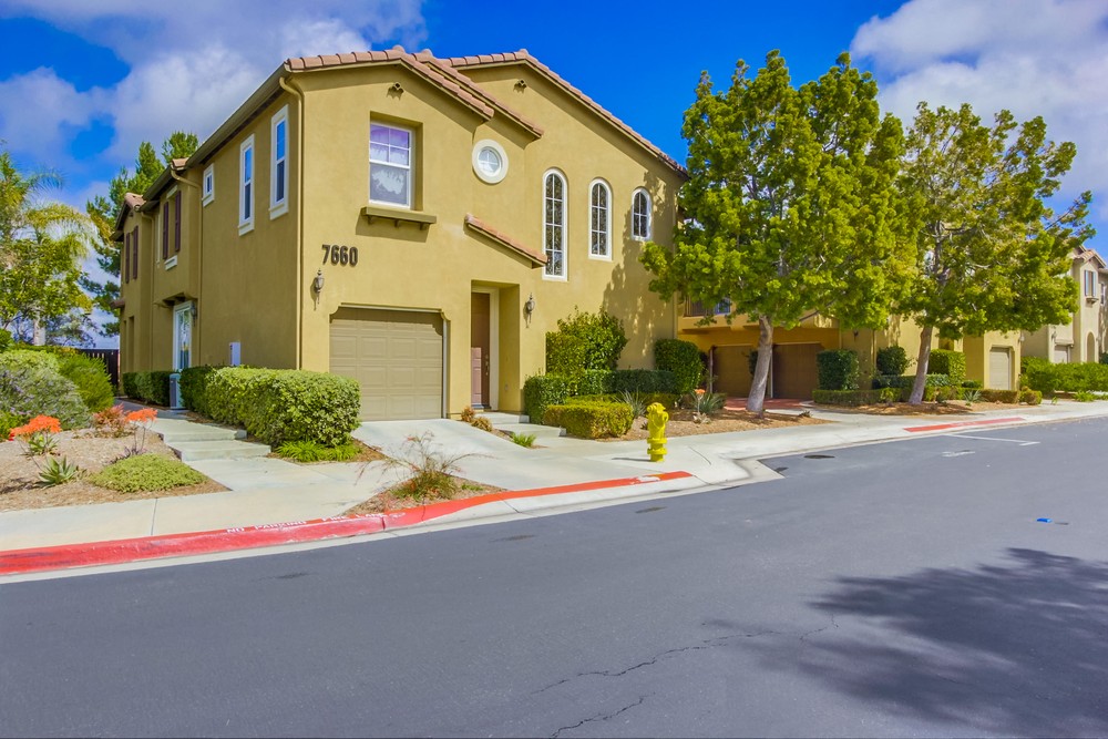Virtual tour photo 5 of 45 for 7660 Via Cristal #2