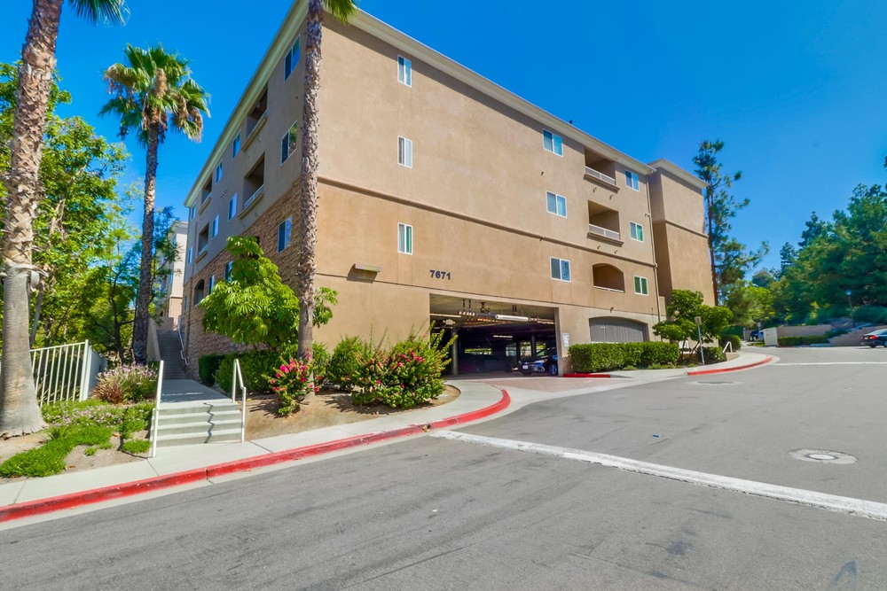 Virtual tour photo 4 of 36 for 7671 Mission Gorge Rd