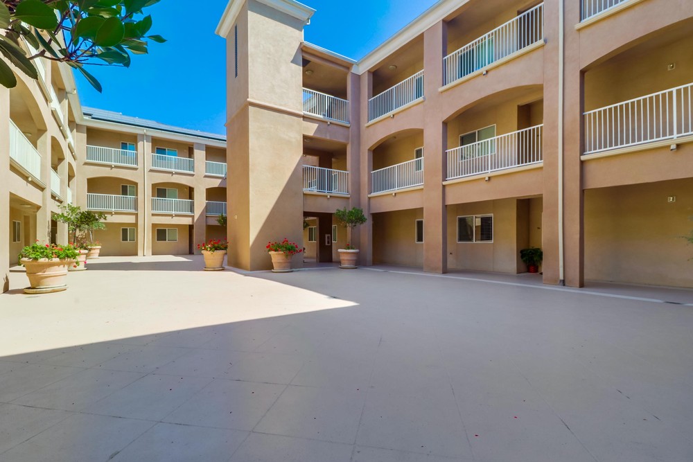 Virtual tour photo 5 of 36 for 7671 Mission Gorge Rd
