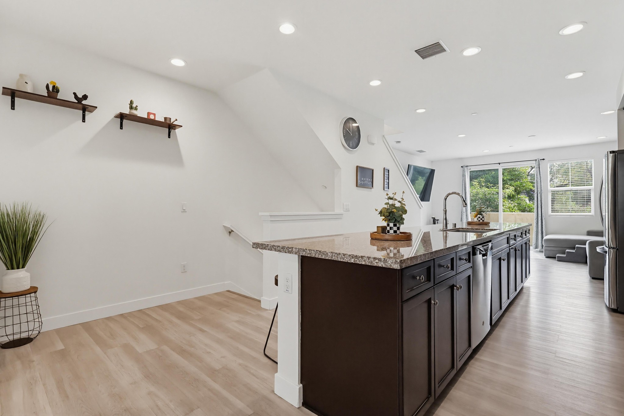 Virtual tour photo 8 of 62 for 7674 Sunflower Dr