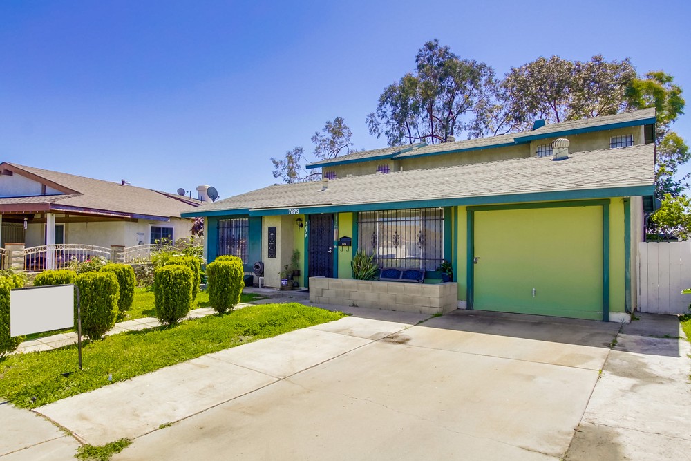 Virtual tour photo 4 of 45 for 7679 Parkdale Cir