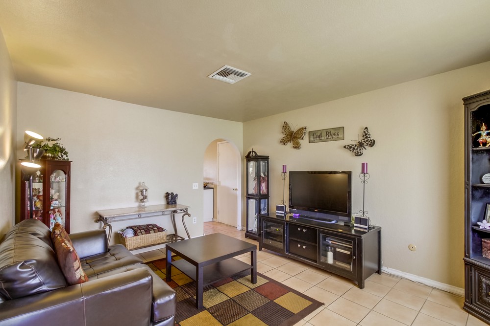 Virtual tour photo 5 of 45 for 7679 Parkdale Cir
