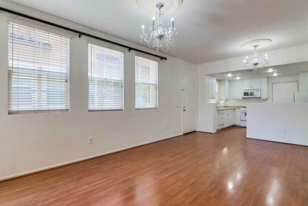Virtual tour photo 10 of 37 for 768 Castaway Cove