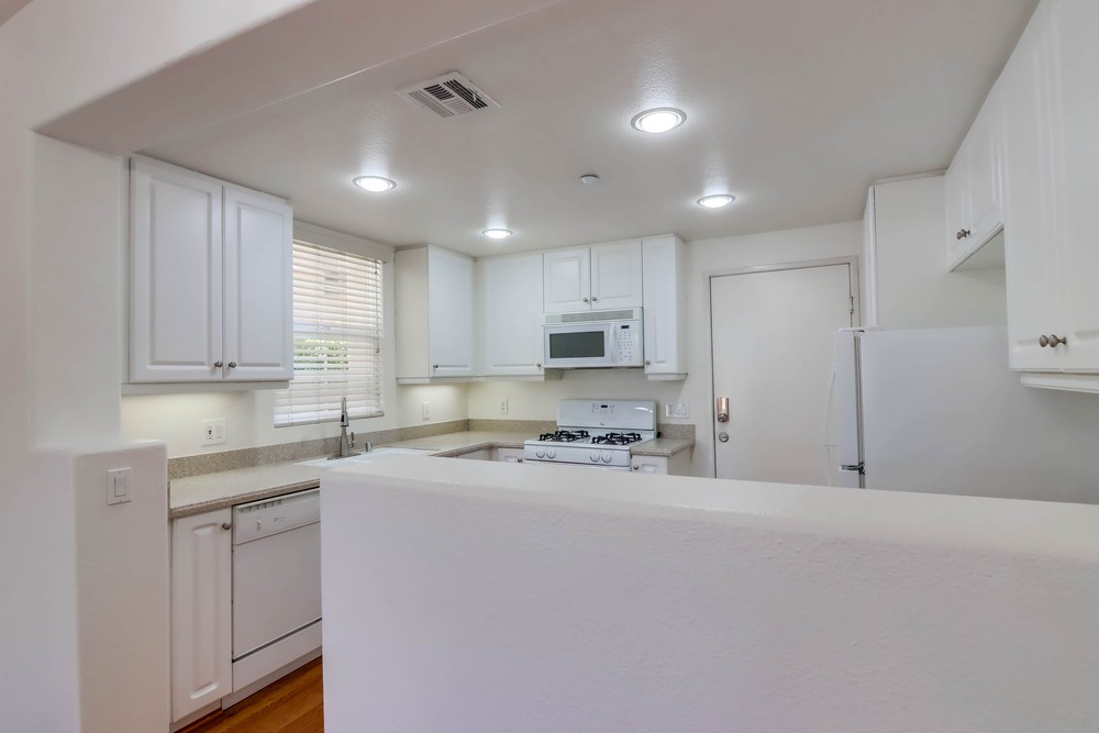 Virtual tour photo 15 of 37 for 768 Castaway Cove