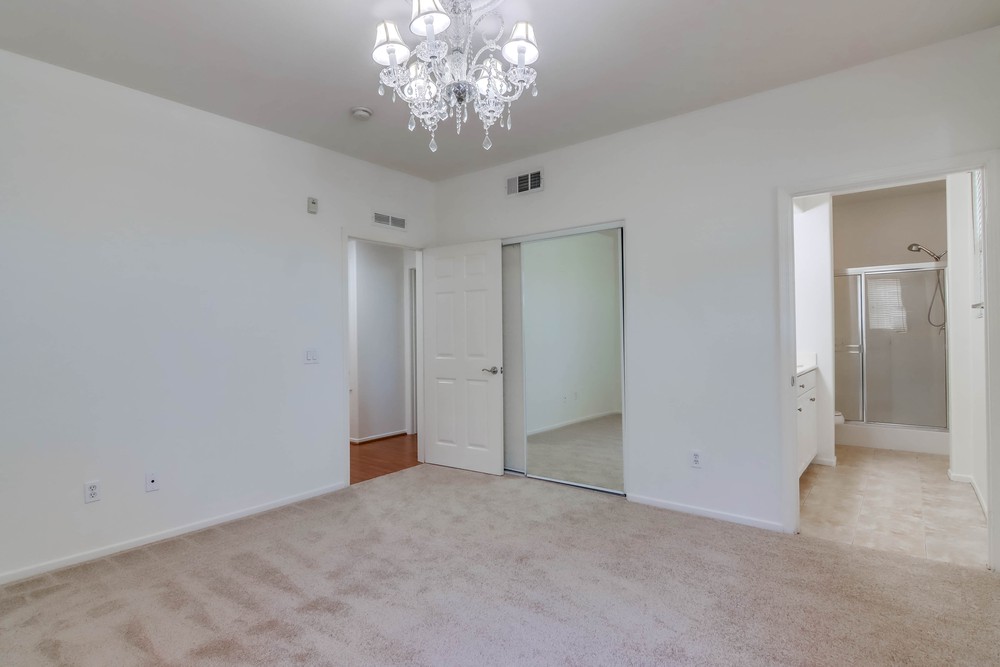 Virtual tour photo 30 of 37 for 768 Castaway Cove