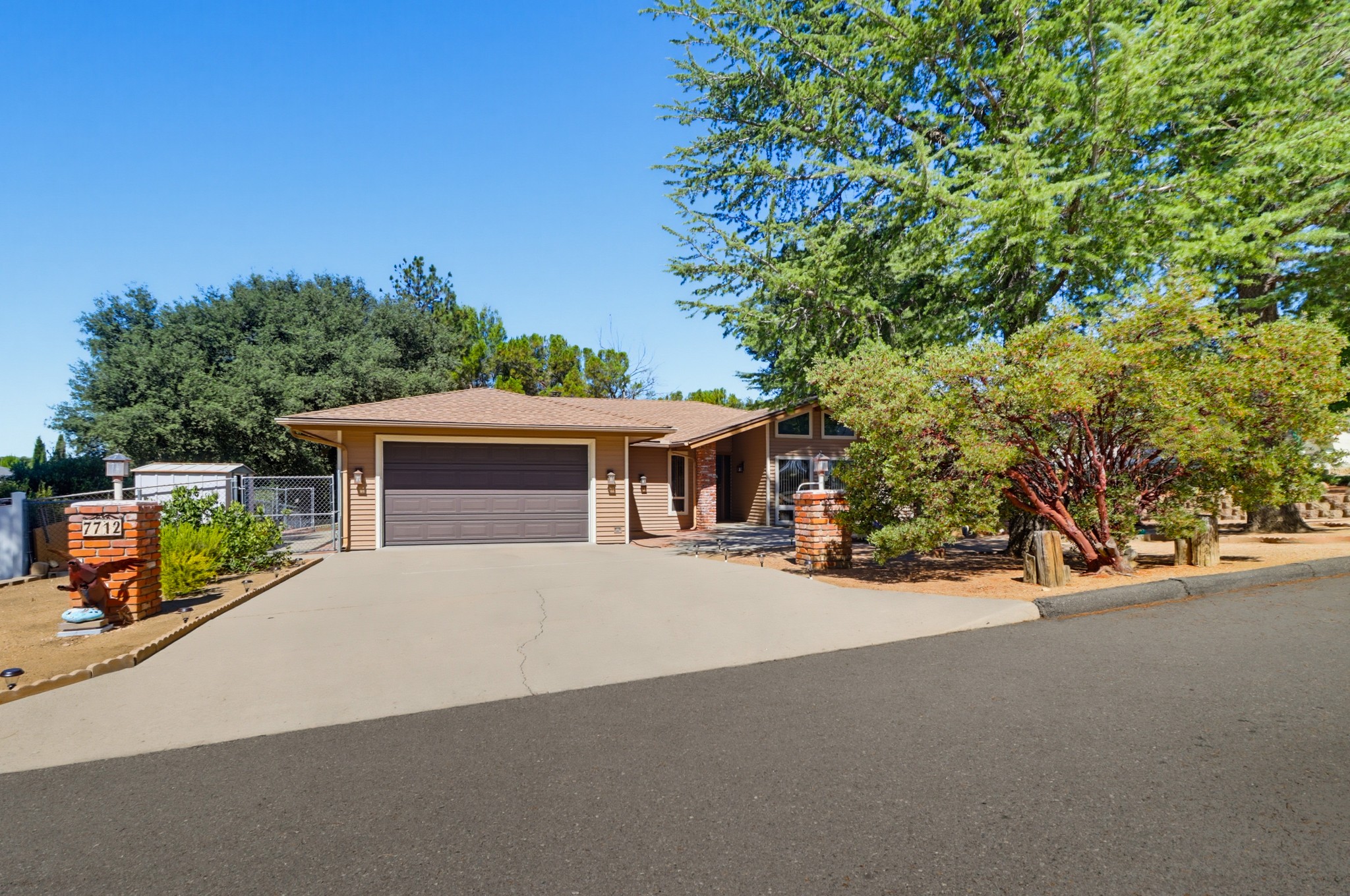 Virtual tour photo 1 of 54 for 7712 Cll De La Fiesta